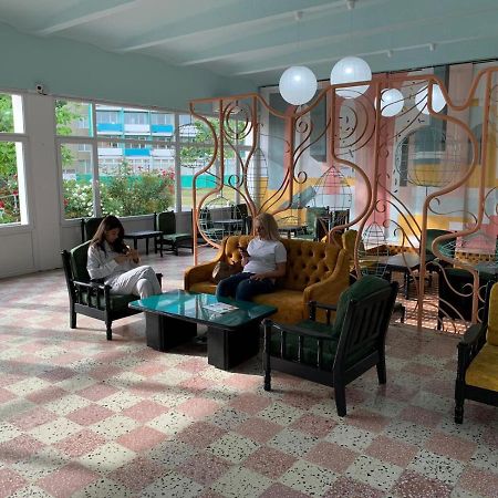 Hotel Mures ساتورْنْ المظهر الخارجي الصورة